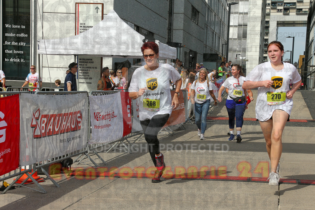 250920_1345_EX1_6513 | Sportfotografie im Rhein-Sieg Kreis, Köln, Bonn, NRW, Rheinland Pfalz, Hessen, etc. Unser Tätigkeitsfeld umfasst den Laufsport vom Volkslauf über den Marathon, Duathlon, Triathon bis zum Ultralauf wie Kölnpfad Ultra oder Schindertrail.