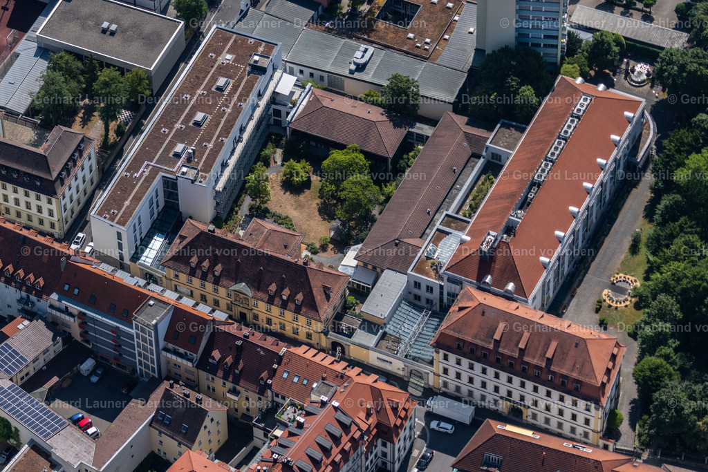 4062772 | Rotkreuzklinik Würzburg liegt mitten  Zentrum der Mainstadt.