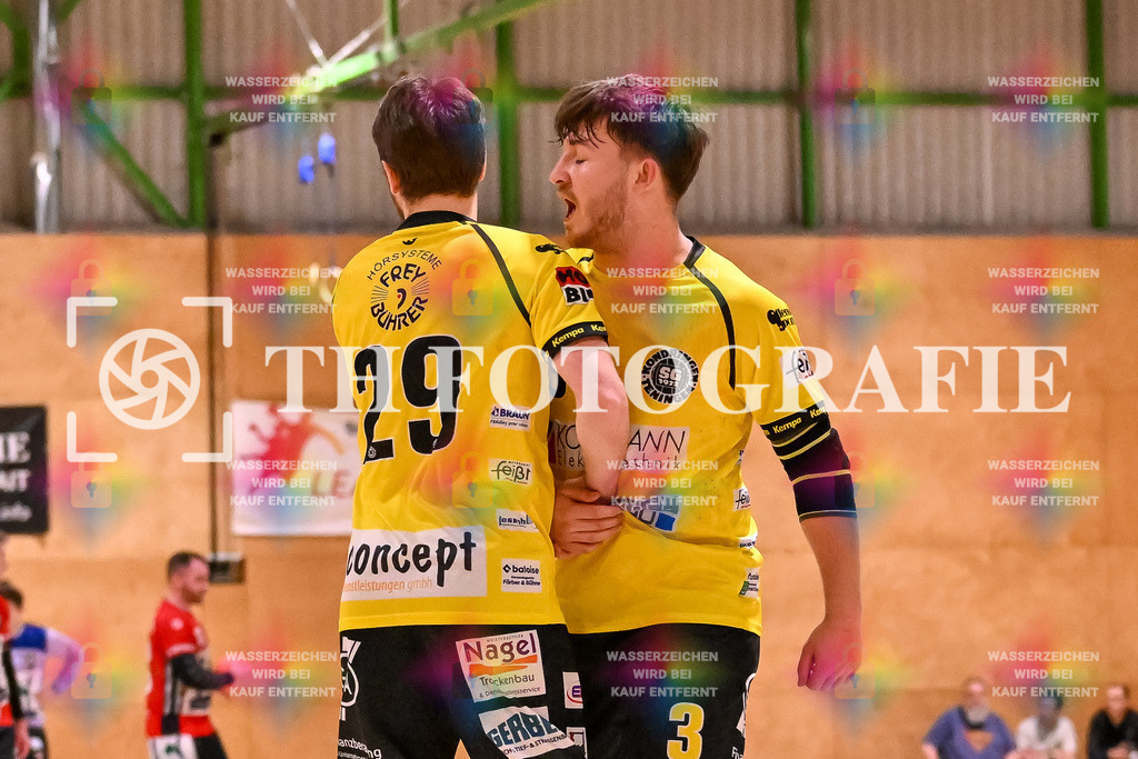 GER, SG Maulburg/Steinen - SG Koendringen/Teningen 2, Handball, Landesliga, 21. Spieltag, Saison 2023/2024, 23.03.2024 | Jonas Rottler (SG Koendringen/Teningen 2, #29), Andreas Buehler (SG Koendringen/Teningen 2, #03)

GER, SG Maulburg/Steinen - SG Koendringen/Teningen 2, Handball, Landesliga, 21. Spieltag, Saison 2023/2024, 23.03.2024

Foto: TH Fotografie/Thomas Hess