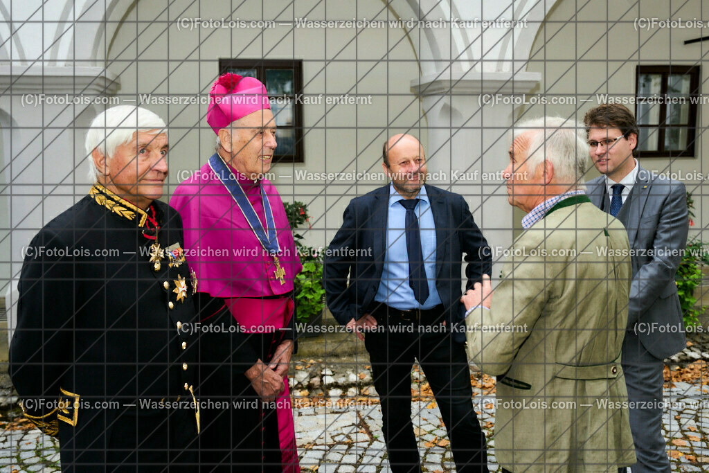 ALP3268_Jeanne de Ferrette_Empfangskommitee | (C)FotoLois.com, Alois Spandl, 700stes Hochzeitsjubiläum - Albrecht II. mit Johanna von Pfirt in Thann (FR) im März 2024. Empfang des Organistionskommitees aus der Region Ferrette (Pfirt)/Thann aus dem Elsass mit Empfang durch die Stadtgemeinde und Bezirkshauptmannschaft Scheibbs im Schloss Scheibbs und anschließender Kranzniederlegung in der Kartausenkirche über der Krypta des Gründerehepaares durch Mitglieder des Templer Ordens im Beisein von Mitgliedern der Goldhaubengruppen, Fr 22. September 2023.