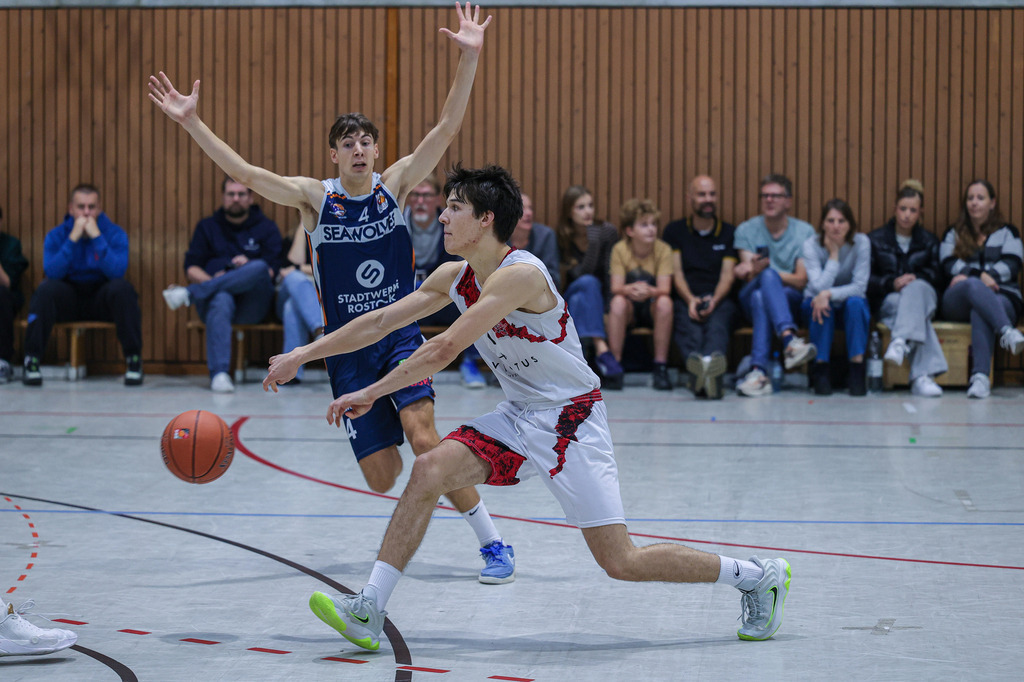 NBBL BAYER GIANTS vs Rostock Seawolves-17 | Fotos von Basketballspielen aus dem Raum NRW fotografiert von Gero Mueller-Laschet und Daniel Schaefer - Realisiert mit Pictrs.com