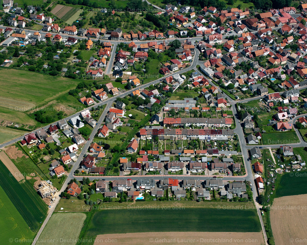 2634139 | UDER 09.06.2006 Wohngebiet einer Einfamilienhaus- Siedlung  in Uder im Bundesland Thüringen, Deutschland // Single-family residential area of settlement  in Uder in the state Thuringia, Germany Foto: Gerhard Launer