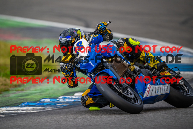 MaZZes_Fotomatrix_20230923_6007705_6182 | TWIN CUP