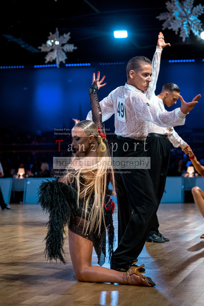 20251213_Baltic-GP_2322-2 | Tanzsportbilder, Standardtanz, Lateintanz, WDSF, DTV, LTVB, dancecomp, goc, hessen tanzt, blaues band der spree, walzer, tango, wiener walzer, slowfox, quickstepp, samba, rumba, cha-cha-cha, paso doble. jive, hd-kroft photography, turniertanzsport