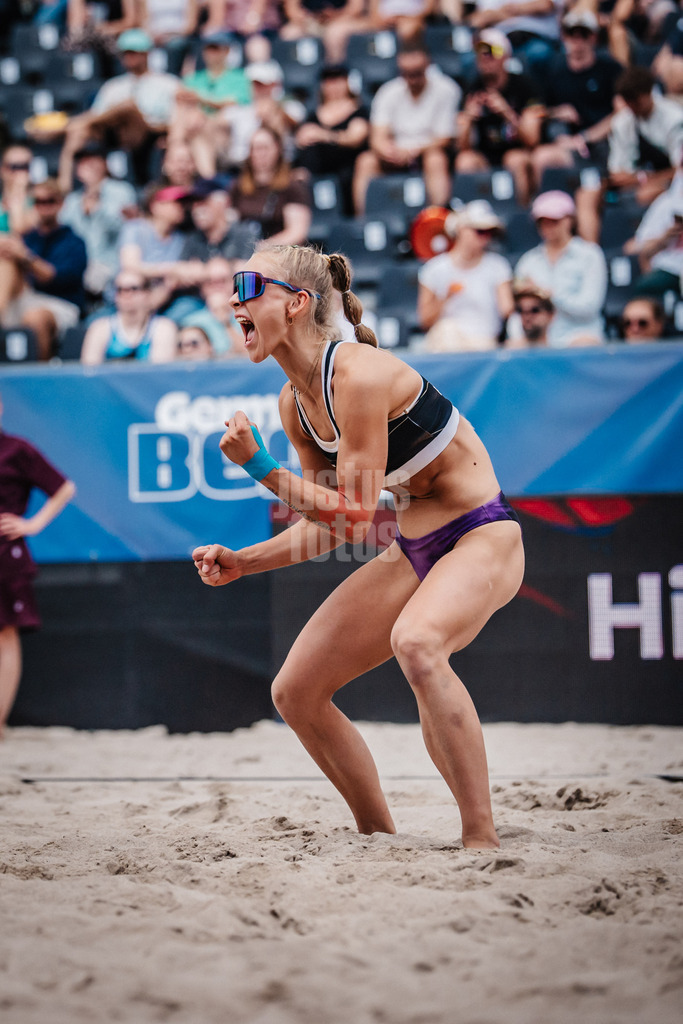 Beachvolleyball | Frauen | Deutsche Meisterschaften 2025 Timmendorfer Strand | 04.09.2025 | Paula Schürholz jubelt