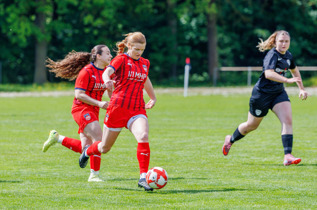 20260517-SGMHS-FCH_009 | SGM Hohenmemmingen/Sontheim vs. 1.FC Heidenheim 1846 II, Fußball, Frauen, Bezirksliga Meisterrunde, 2025/2026, 4. Spieltag, 17.05.2026 in Sontheim, Rasenplatz 1(Foto: Michael Bulling) - Realisiert mit Pictrs.com