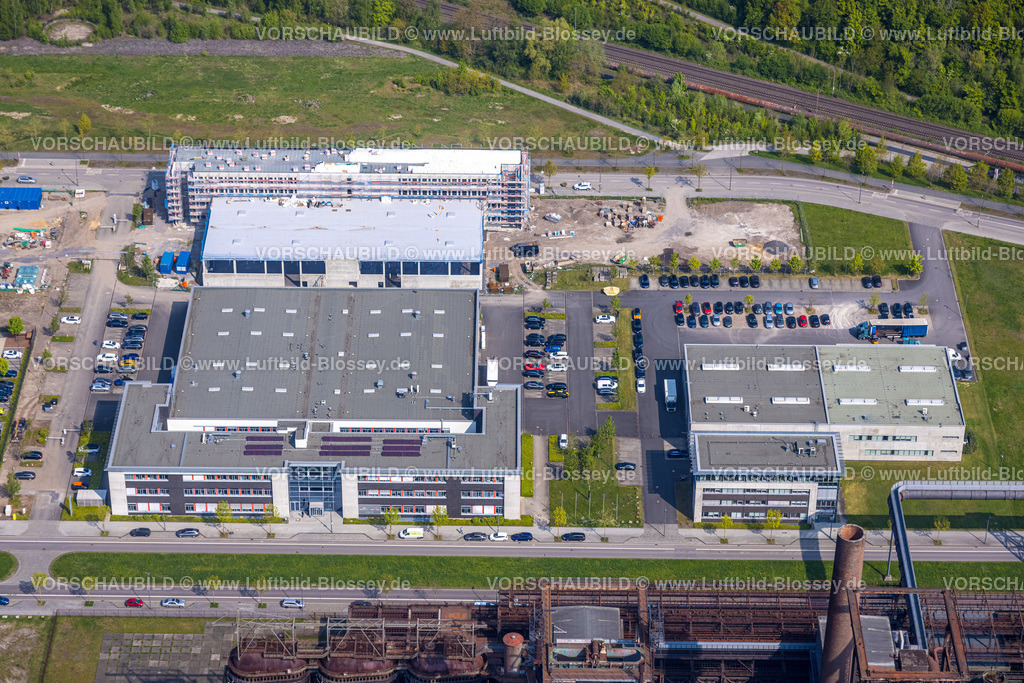 Dortmund220500594PhoenixWest | Luftbild von PHOENIX West , ehemaliges Stahlwerk Phoenix, ZfP – Zentrum für Produktionstechnologie Dortmund , MST: MST.factory dortmund,  Hörde, Dortmund, Ruhrgebiet, Nordrhein-Westfalen, Deutschland 