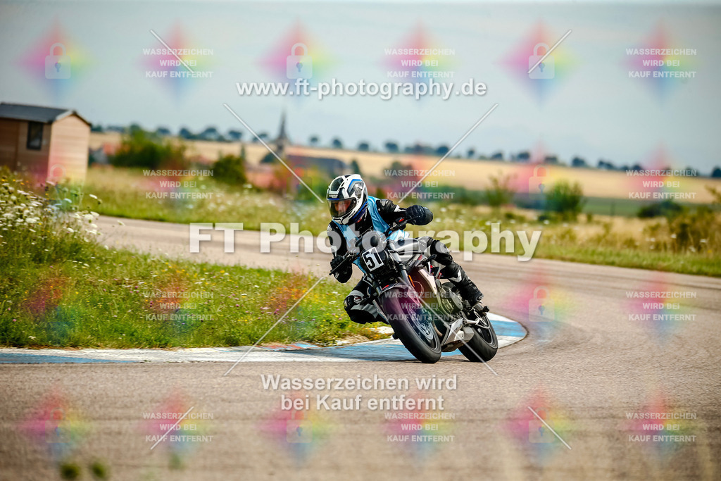 Chambley Juli-2549 | Hier findet Ihr Bilder von Touristenfahrten auf der Nürburgring Nordschleife oder von anderen Veranstaltungen die ich besucht habe. Viel Spass beim Durch Schauen 