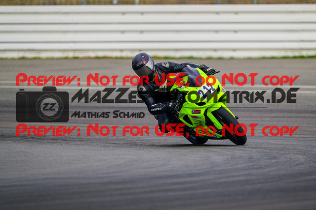 MaZZes_Fotomatrix_20240923_6007705_9928 | WEISS