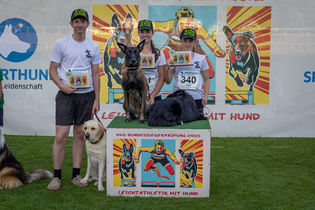 Pfotenfotografie_DV3A4873-2 | Hundefotografie, Tierfotograf, Pfotenfotografie, Fotoshooting Hund, Hunde Portrait, Hundesport, Hundeportraits, Heideshooting, Hunde, Sportfotograf, Hundefotograf, Turnierhundsport, THS,  - Realisiert mit Pictrs.com