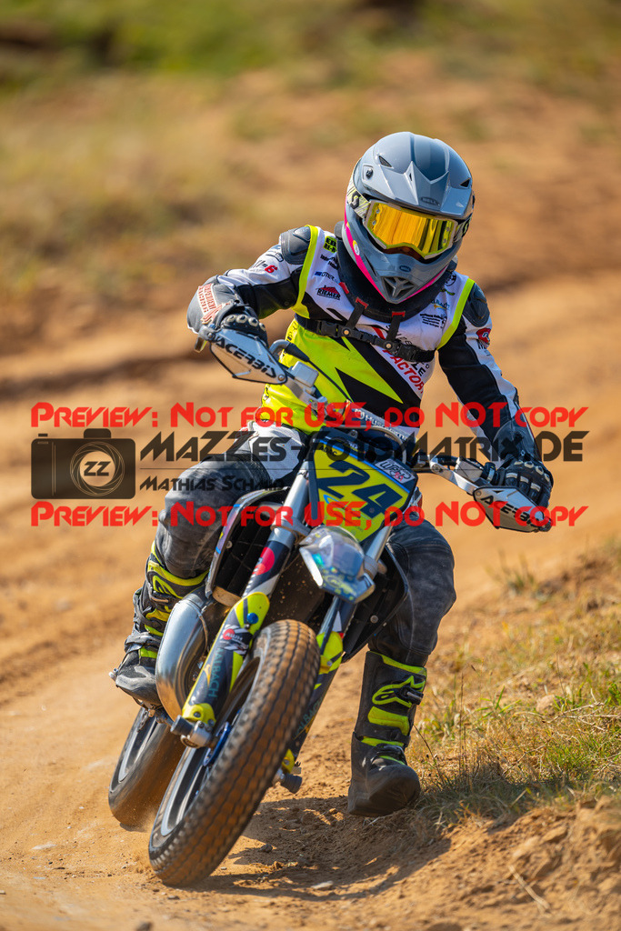 MaZZes-Fotomatrix-20260815-605131 | ROOKIES