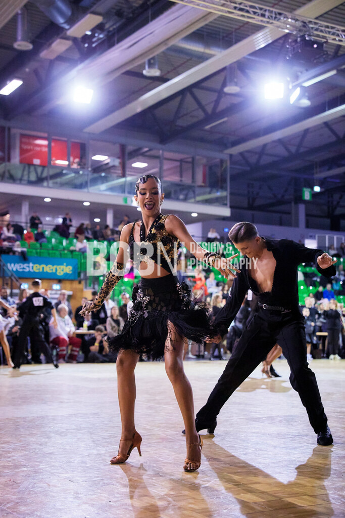 Winter Dance Festival | Mülheim a.d. Ruhr - 13.12.2025: Winter Dance Festival in Mülheim a.d. Ruhr (Westenergiehalle), Germany. Photo by: BobNL design &amp; photography  - Realized with Pictrs.com