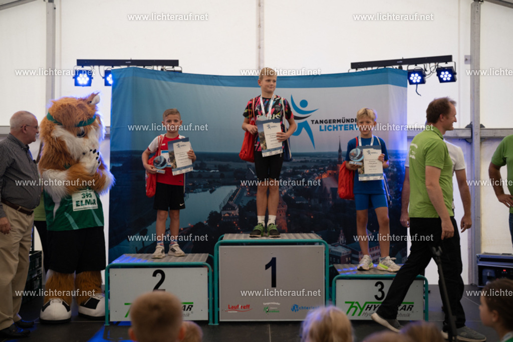 FSC08309 | Lichterlauf  - Realisiert mit Pictrs.com