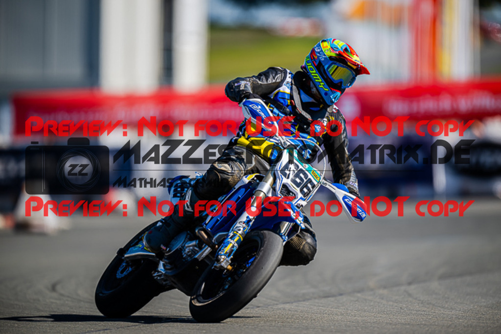 MaZZes_FotoMatrix_220903_1752 | UE40