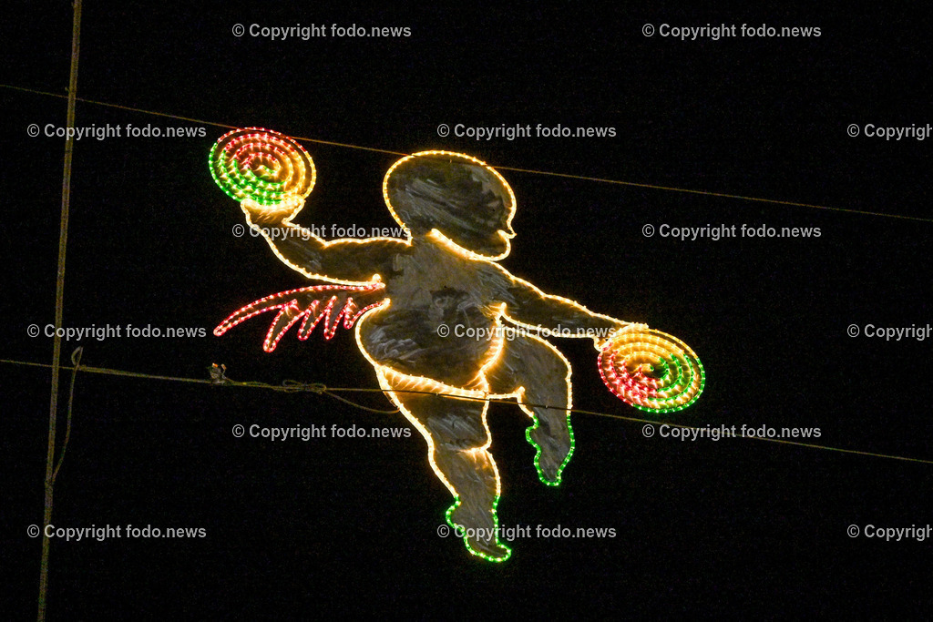 Weihnachtsmarkt_ Linz_ 22.11.2023-19 | 22.11.2023, Landstrasse Linz, AUT, Weihnachten 2023, im Bild Weihnachtsbeleuchtung, Weihnachten, Shopping, Einkauf, Geschenke, Menschen, Adventszeit, Advent, Freude, Dekoration