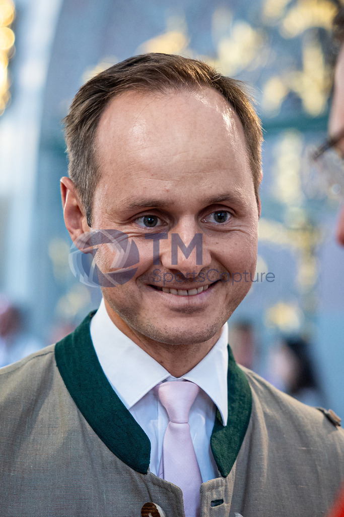 _06_2113 | Firmung Dom Klagenfurt 8.6.24