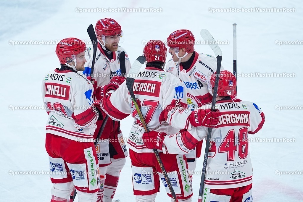 xYDRx20022601020 | 20.02.2026, xydrx, Eishockey, DEL2, Düsseldorfer EG - EV Landshut, PSD Bank Dome Düsseldorf: Torjubel nach dem Tor zum 2:0 für den EV Landshut durch Torschütze Jakob Mayenschein (EV Landshut #41) zusammen mit Alexander Dersch (EV Landshut #27) und Julian Kornelli (EV Landshut #10) und Wade Bergman (EV Landshut #48)   Photo: xYannisxDreimannxPressefotoKochx