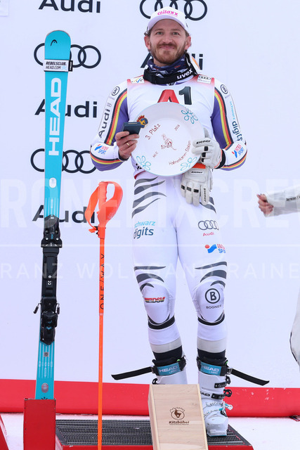 Audi FIS Ski World Cup: Men’s Slalom – Hahnenkamm Race, Kitzbuehel | Kitzbuehel, Austria, 25.Jan.26 - Alpine Skiing - FIS World Cup, Hahnenkamm Race, Slalom, men. The image shows STRASSER Linus (GER, Head) third place with trophy.