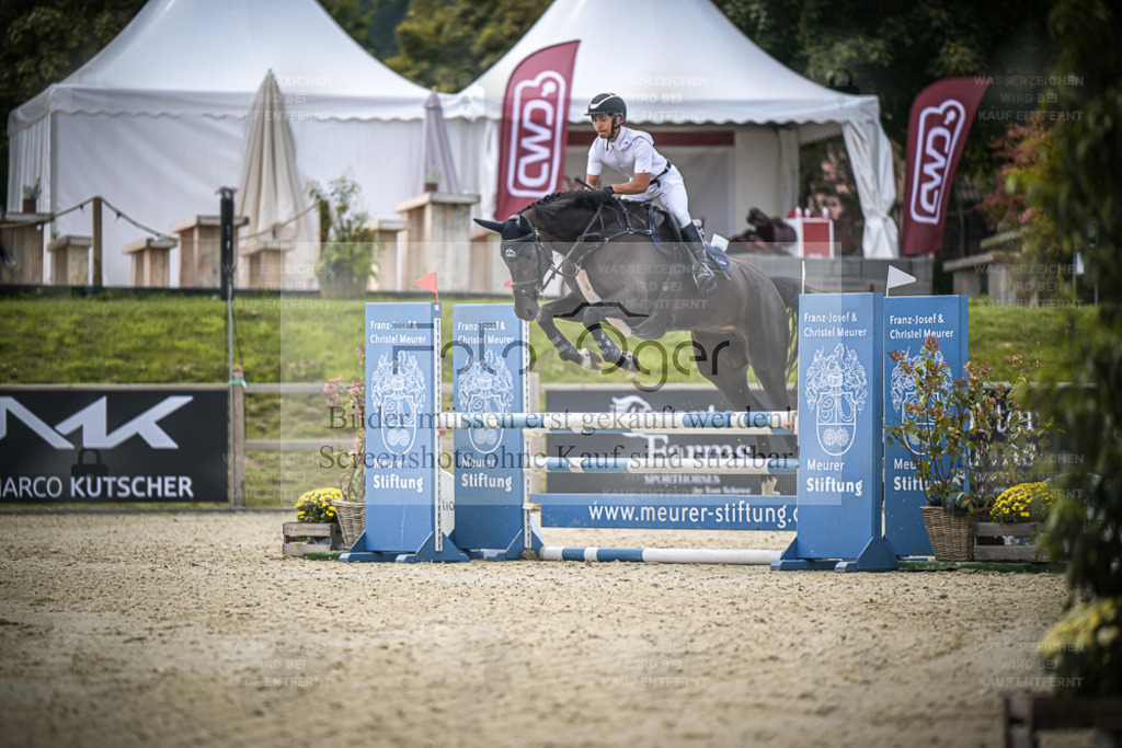 DOS_5171 | Entdecke hochwertige Reitturnierfotos von Foto Oger. Professionell, emotional und authentisch – jetzt Lieblingsmomente im Shop bestellen. - Realisiert mit Pictrs.com