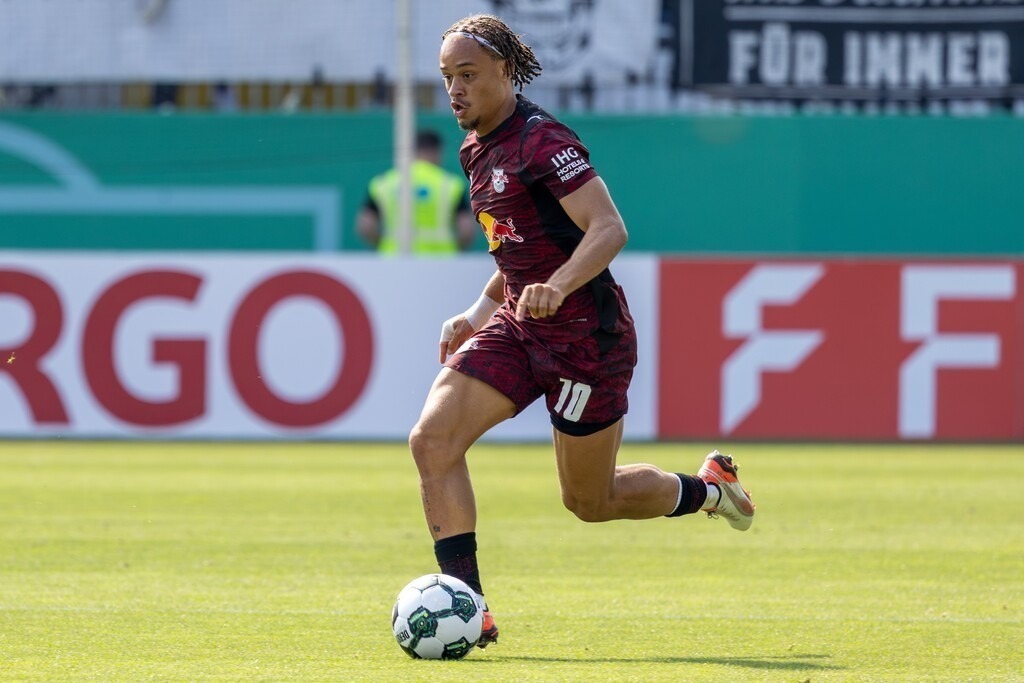 SV Sandhausen gegen RB Leipzig (DFB-Pokal, 1. Runde)***Am Ball: Xavi Simons (10, Leipzig) | SV Sandhausen gegen RB Leipzig (DFB-Pokal, 1. Runde)***Am Ball: Xavi Simons (10, Leipzig) - Realisiert mit Pictrs.com