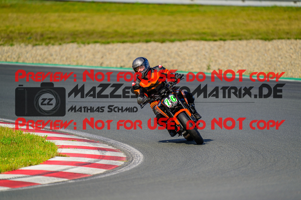 MaZZes_FotoMatrix_240724_6007705_2-134 | GRUEN