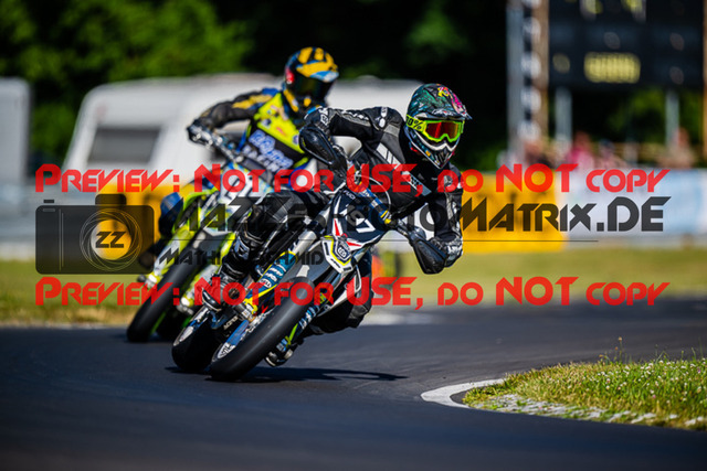 MaZZes_FotoMatrix_220702_1976 | S4