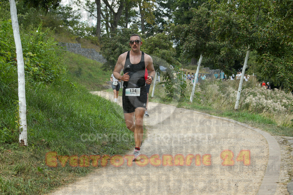 250824_1259_EX1_1088 | Sportfotografie im Rhein-Sieg Kreis, Köln, Bonn, NRW, Rheinland Pfalz, Hessen, etc. Unser Tätigkeitsfeld umfasst den Laufsport vom Volkslauf über den Marathon, Duathlon, Triathon bis zum Ultralauf wie Kölnpfad Ultra oder Schindertrail.