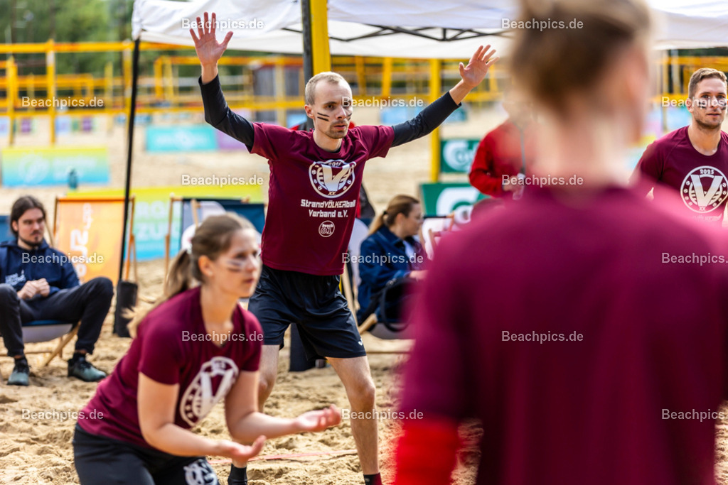 2025-200080793-Strandvölkerball-WM_1 |  23.08.2025; Berlin Foto: Gerold Rebsch - www.beachpics.de