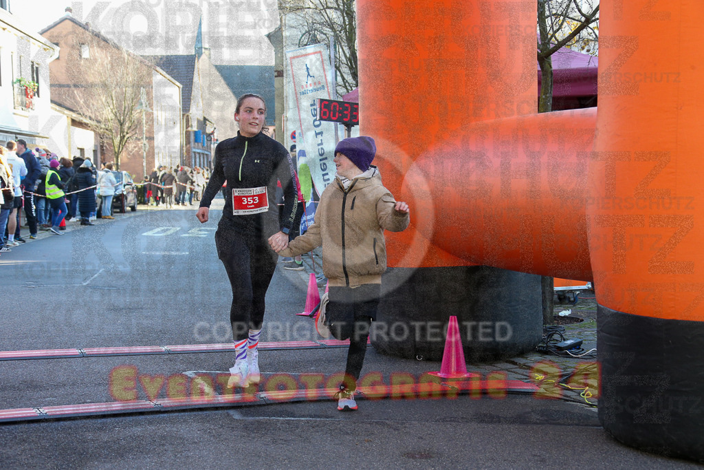 241201_1236_EX1_2883 | Sportfotografie im Rhein-Sieg Kreis, Köln, Bonn, NRW, Rheinland Pfalz, Hessen, etc. Unser Tätigkeitsfeld umfasst den Laufsport vom Volkslauf über den Marathon, Duathlon, Triathon bis zum Ultralauf wie Kölnpfad Ultra oder Schindertrail.