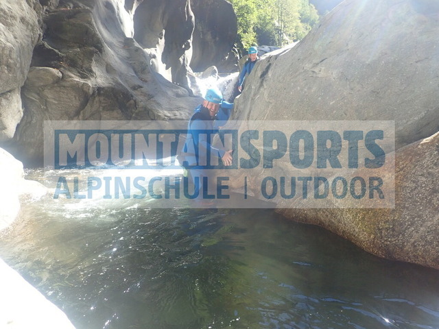 P1010041 | Bestelle die Bilder deines Berg- oder Wasser-Abenteuers mit Mountain Sports bequem von zu Hause aus direkt über unseren Online Fotoshop von pictrs.com. - Realisiert mit Pictrs.com