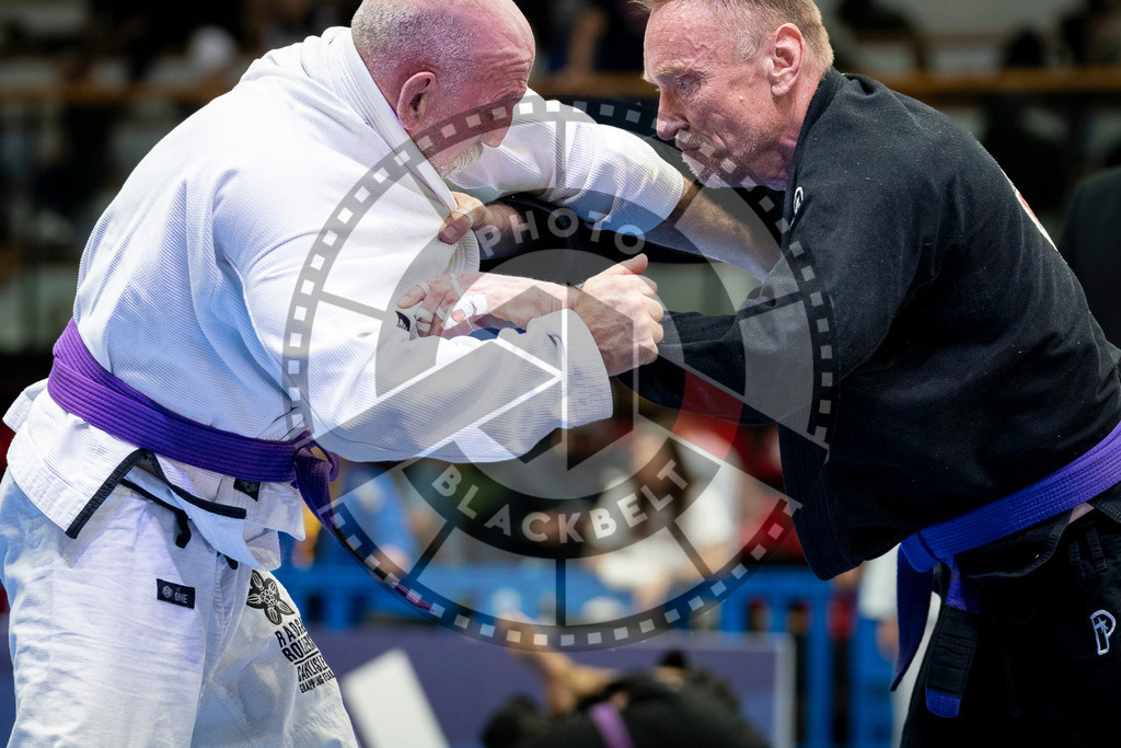 20240125PBB00997 | Fighters compete during the sixth day of the Brazilian Jiu-jitsu European Championship of the IBJJF in Paris, France, on January 25, 2024.