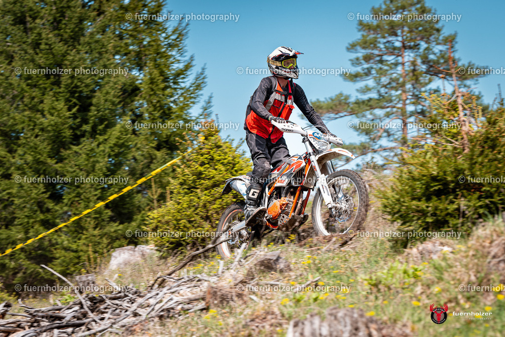 fuernholzer_250501-C2-282 | Fotografische Impressionen von der Red Stag Enduro Extreme by fuernholzer-photography.com. Endurosport in Österreich fotografisch festgehalten von fuernholzer. Auftragsfotografie für Private, Gewerbefotos und Industriefotografie. Eventfotografie, Sportfotografie und Motorsportfotografie. Anbieter von Fotoworkshops, Fototraining, fotografischen Vorträgen und Fotoseminaren.