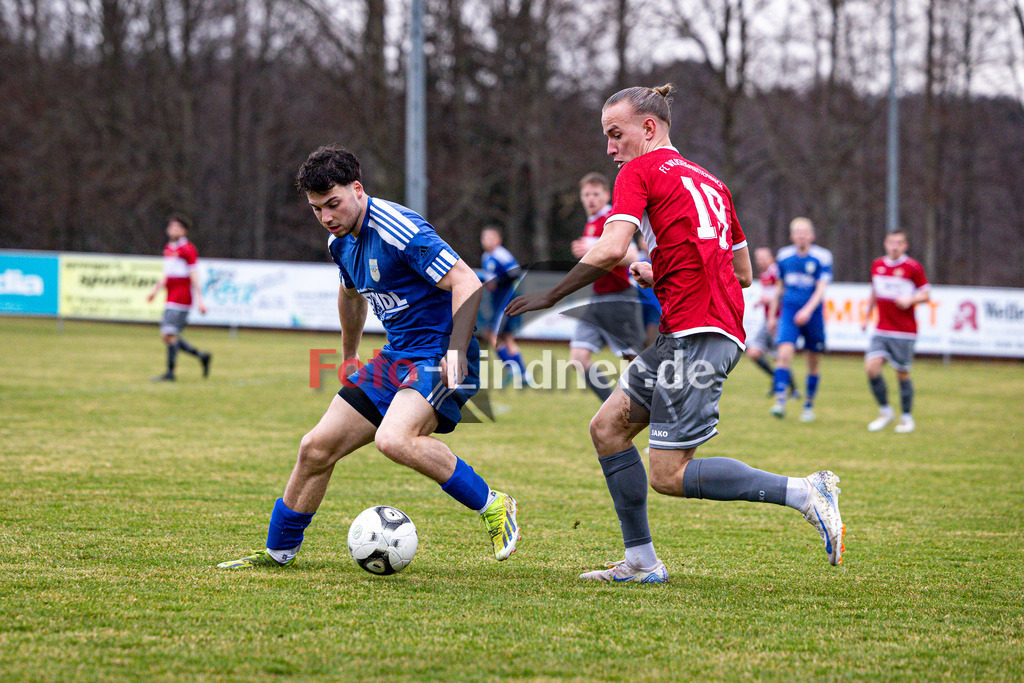 FC Wildsteig/Rottenbuch gegen SV Eurasburg-Beuerberg | Fußball Kreisliga Herren Oberbayern Zugspitze Gruppe 1 2025/26, FC Wildsteig/Rottenbuch gegen SV Eurasburg-Beuerberg, 20250323,Zweikampf,2025-03-23 in Rottenbuch (Sportplatz Rottenbuch), David NOCKER (SV Eurasburg-Beuerberg 11), Roman TRAINER (FC Wildsteig/Rottenbuch)Copyright: WolfgangxLindner www.foto-lindner.de
