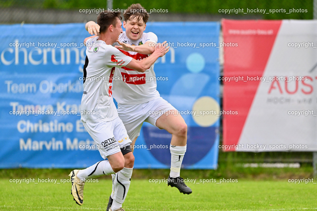 FC ASKÖ Gmünd vs. Rapid Lienz  | Jubel Rapid Lienz, #8 Lukas Schrott Rapid Lienz, #18 Oliver Gomig Rapid Lienz, FC ASKÖ Gmünd vs. Rapid Lienz , FC ASKÖ Gmünd vs. Rapid Lienz  am 02.06.2024 in Gmünd (Sportplatz Gmünd), Austria, (Photo by Bernd Stefan)