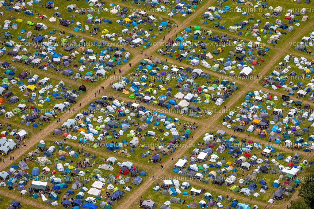 Bottrop240701521Kirchhellen_RuhrpottRodeo | Luftbild, Ruhrpott-Rodeo 2024 Musikevent am Flugplatz Schwarze Heide, Zeltplatz, Kirchhellen-Nord-West, Bottrop, Ruhrgebiet, Nordrhein-Westfalen, Deutschland