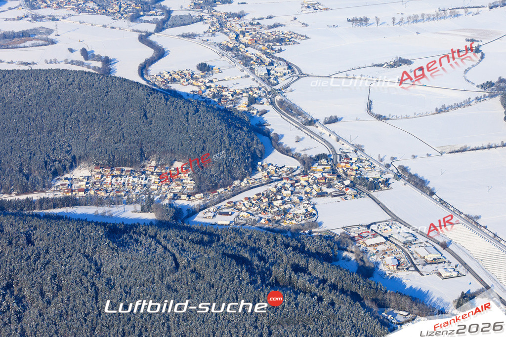 Die Luftaufnahme Knellendorf - Kronach wurde vom UL-Flugzeug (keine Drohne) aus fotografiert.Hohe Druck- Auflösung-die Geschenkidee!