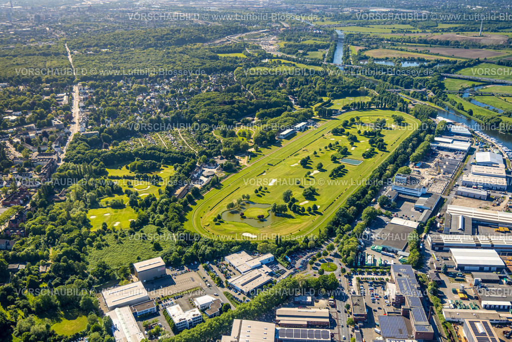 Muelheim250508793 | Luftbild, Galopprennbahn mit Golfplatz Golfclub Mülheim an der Ruhr Raffelberg, Südhafen, Speldorf - Nordwest, Mülheim an der Ruhr, Ruhrgebiet, Nordrhein-Westfalen, Deutschland