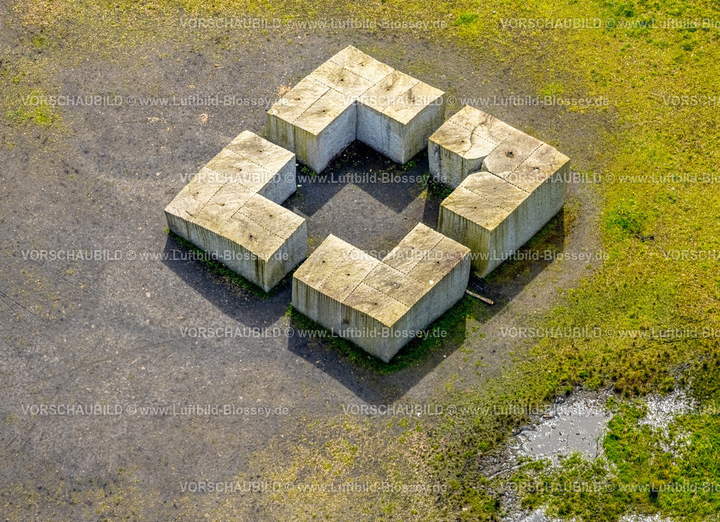 Essen240400335 | Luftbild, Castell Ulrich Rückriem Stein-Skulptur am UNESCO-Welterbe Zollverein, Formen und Farben, Stoppenberg, Essen, Ruhrgebiet, Nordrhein-Westfalen, Deutschland