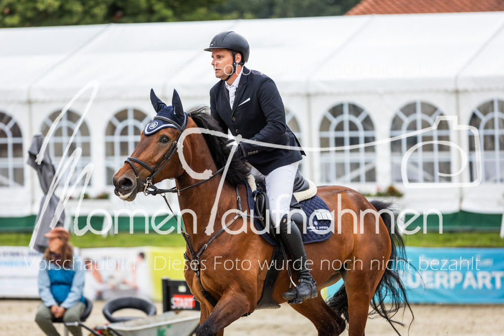 BHO-2PhSpr-M-321 | MomenTaufnahmen Pferdesportfotos