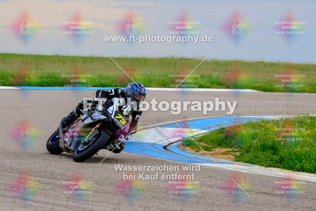 MotoTeam-1694 | Hier findet Ihr Bilder von Touristenfahrten auf der Nürburgring Nordschleife oder von anderen Veranstaltungen die ich besucht habe. Viel Spass beim Durch Schauen 