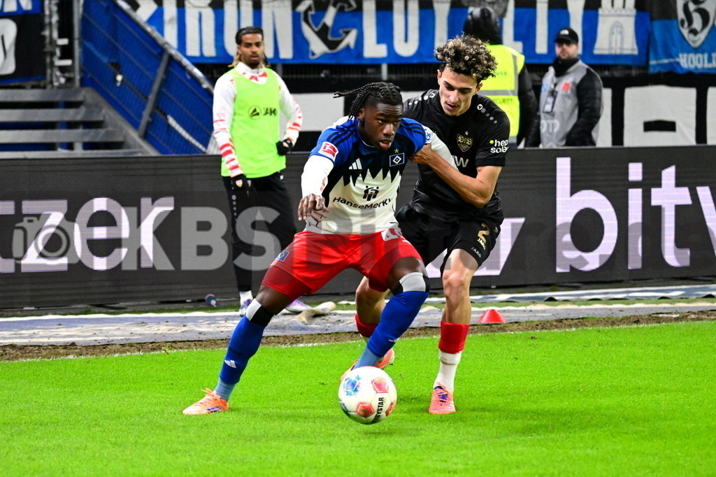 KBS Picture_HSV-Stuttgart_021 | v.l. Balde Fabio (HSV) , Al-Dakhil Amee (VfB Stuttgart) ,Sportplatz :  Volksparkstadion, - Realisiert mit Pictrs.com