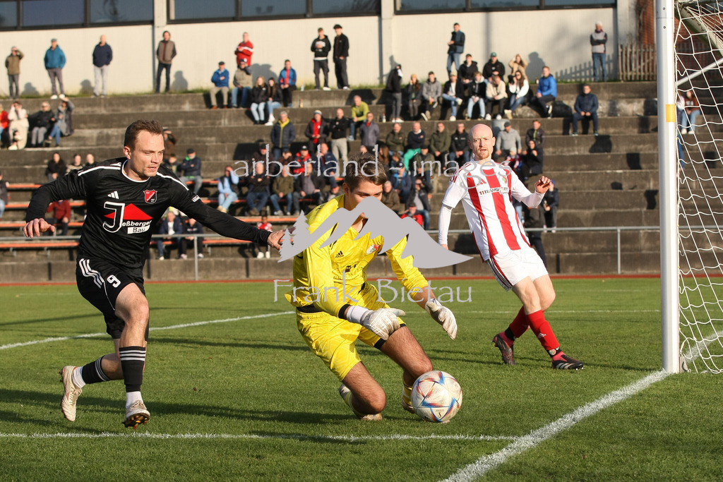 993T1300 | Medien- Sport- Entertainmentfotos