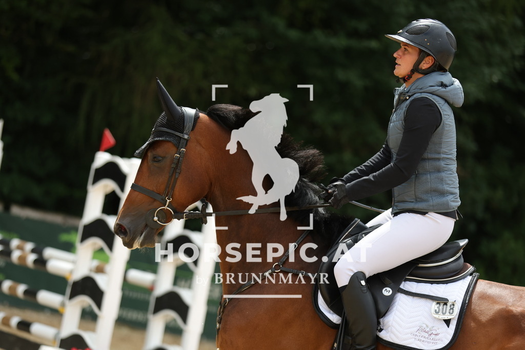 0P6A4259 | Willkommen bei Brunnmayr - Design & Fotografie – Ihrem Spezialisten für Reitturniere und Pferdeveranstaltungen in Oberösterreich, Salzburg und Bayern! Seit über 17 Jahren sind wir leidenschaftlich dabei.