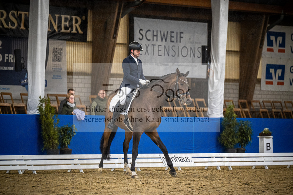 DOS_0981 | Entdecke hochwertige Reitturnierfotos von Foto Oger. Professionell, emotional und authentisch – jetzt Lieblingsmomente im Shop bestellen.Deutschlandweite Turnierfotografie. - Realisiert mit Pictrs.com