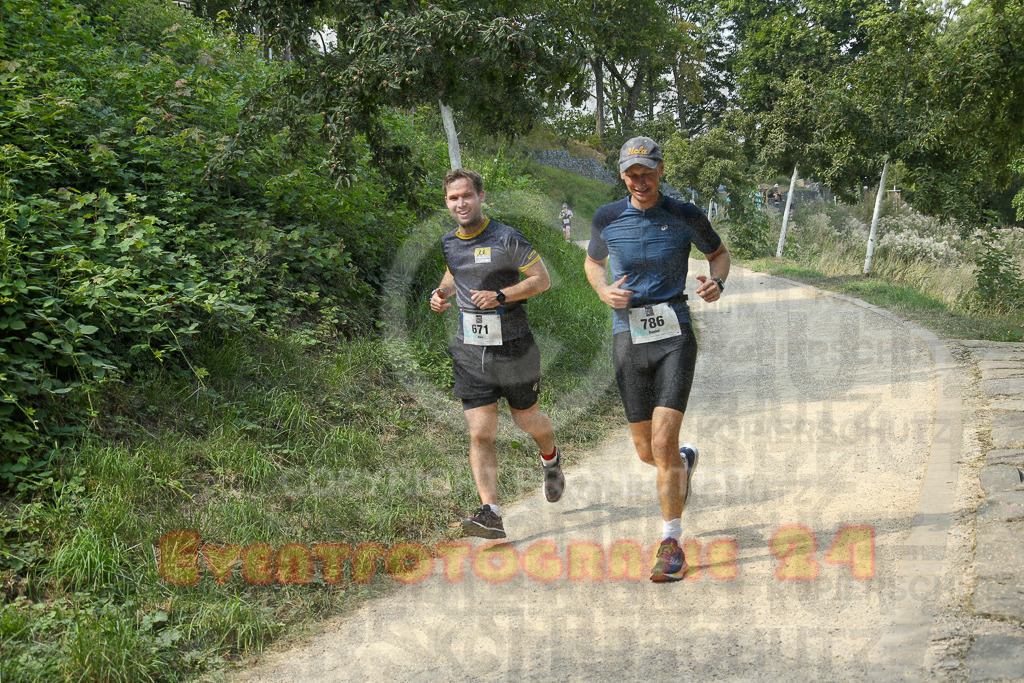 250824_1443_EX1_7303 | Sportfotografie im Rhein-Sieg Kreis, Köln, Bonn, NRW, Rheinland Pfalz, Hessen, etc. Unser Tätigkeitsfeld umfasst den Laufsport vom Volkslauf über den Marathon, Duathlon, Triathon bis zum Ultralauf wie Kölnpfad Ultra oder Schindertrail.