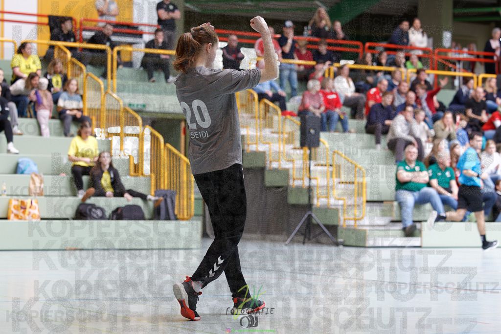 Hessenmeisterschaft wJC - Spiel um Platz 3; TuS Kriftel - SG Schenklengsfeld | Hessenmeisterschaft wJC - Spiel um Platz 3; TuS Kriftel - SG Schenklengsfeld am 22.03.2025 in Biedenkopf (Sporthalle Lahntalschule)Photo © 2025 - Jörg Heinrich - Realisiert mit Pictrs.com