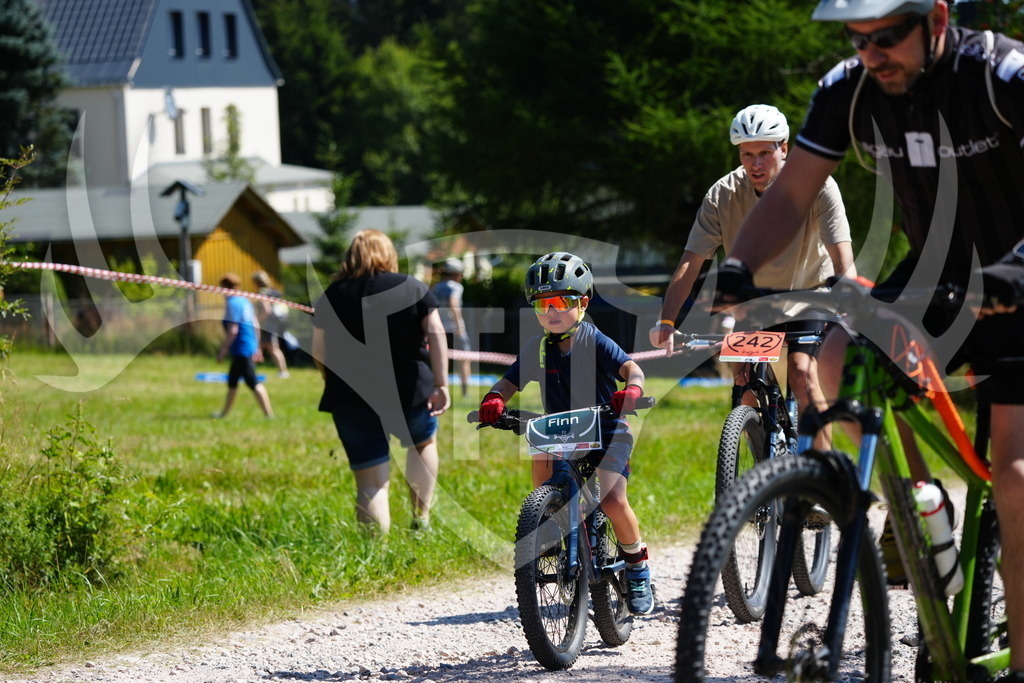FC101308 | Fotogalerie der Treibjagd im Dunkelwald - Dein MTB Etappenrennen im Erzgebirge - Realisiert mit Pictrs.com