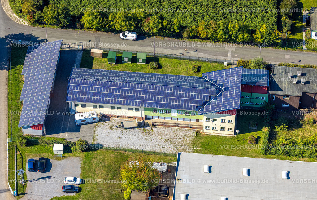 Unna220902914 | Luftbild, Gewerbegebiet Heisenbergstraße, Gebäude mit Solardach, Uelzen, Unna, Ruhrgebiet, Nordrhein-Westfalen, Deutschland