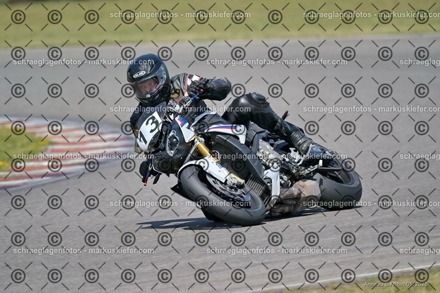 26BT02-1989 | markuskiefer.com - Realisiert mit Pictrs.com