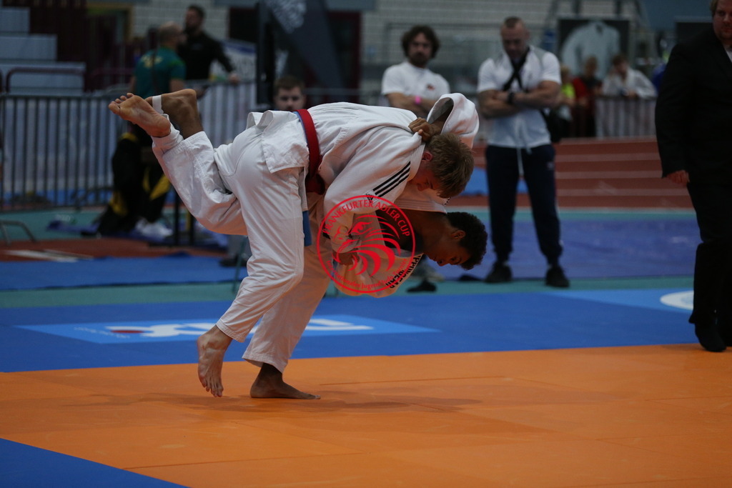 AT3Y1244 | Fotos vom Adler Cup - Pictures from Adler Cup

Hier findet Ihr alle Eindrücke und großen Momente der Adler Cup Wochenenden. Here you will find all impressions and great moments of the Adler Cup weekends. - Realisiert mit Pictrs.com